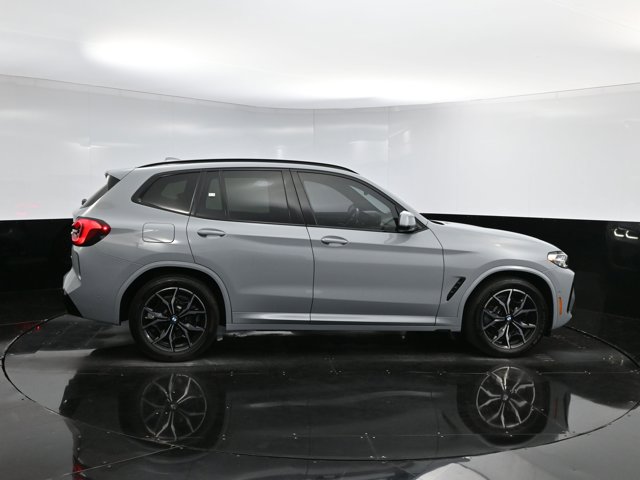 Vehicle image 14 of 74