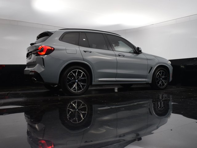 Vehicle image 18 of 74