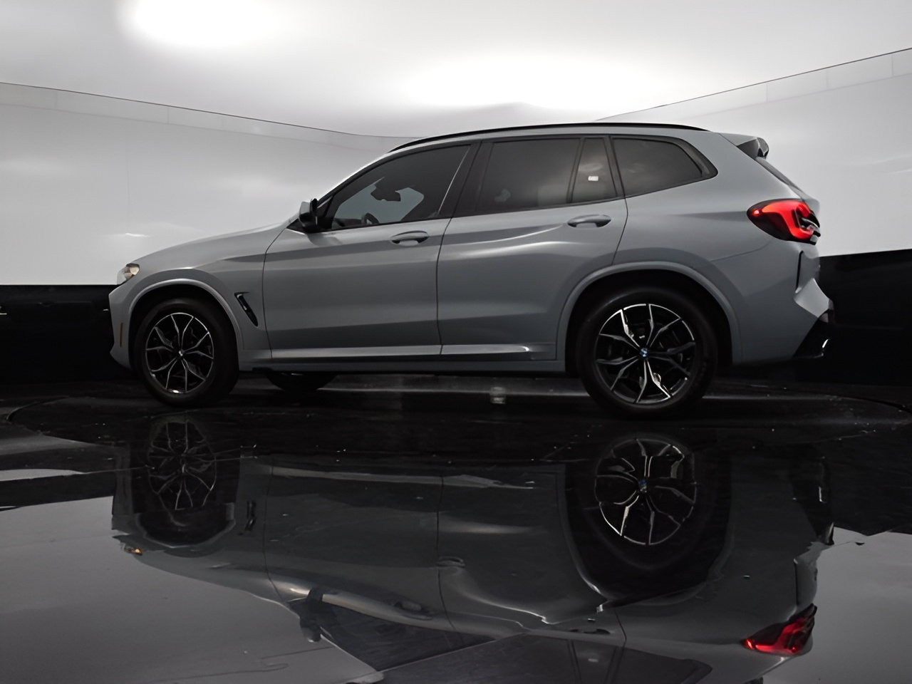 Vehicle image 73 of 74