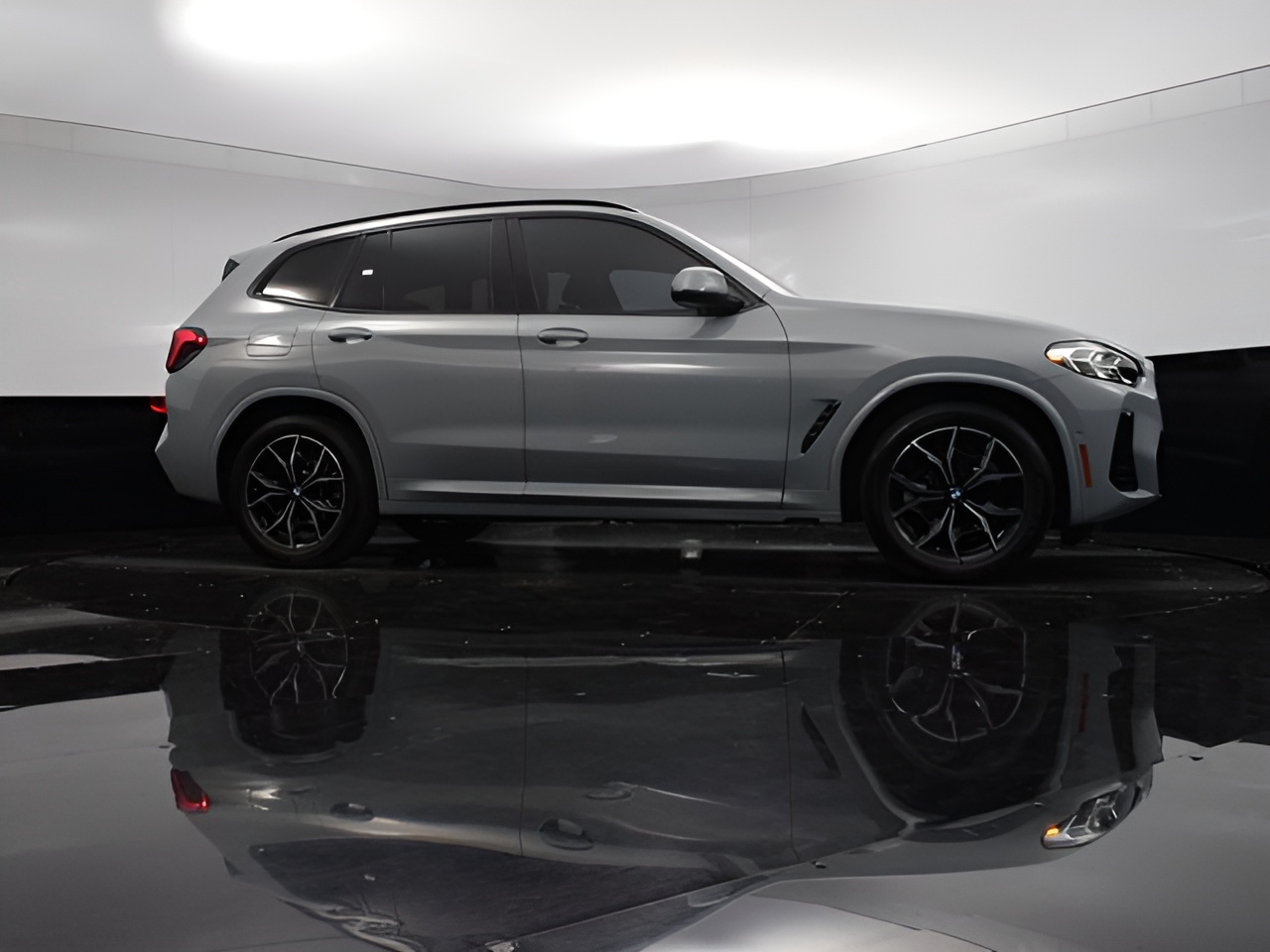 Vehicle image 56 of 74