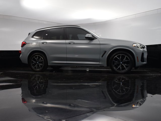 Vehicle image 15 of 74