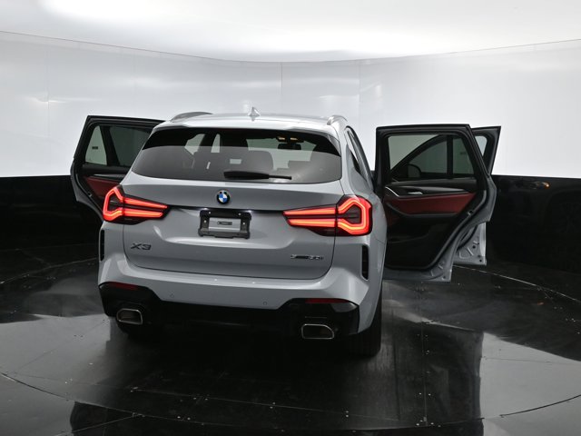 Vehicle image 22 of 74