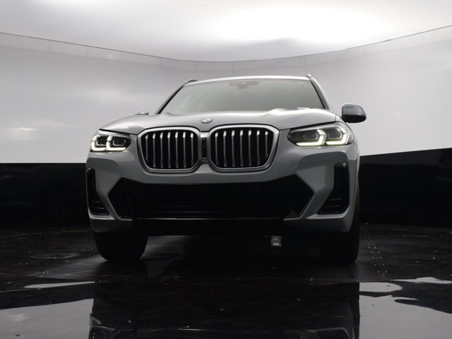 Vehicle image 7 of 74