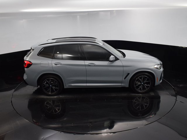Vehicle image 13 of 74