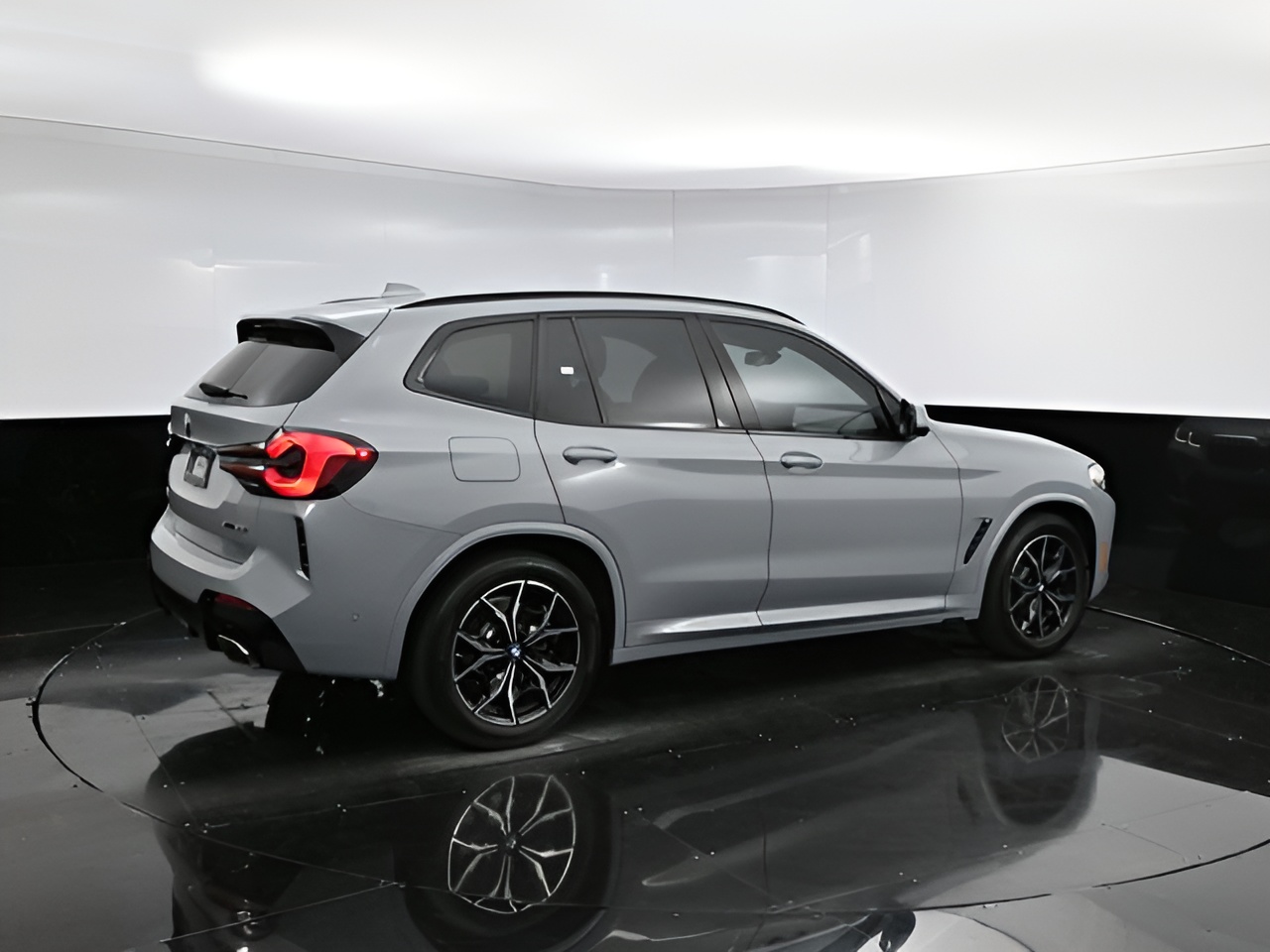 Vehicle image 58 of 74