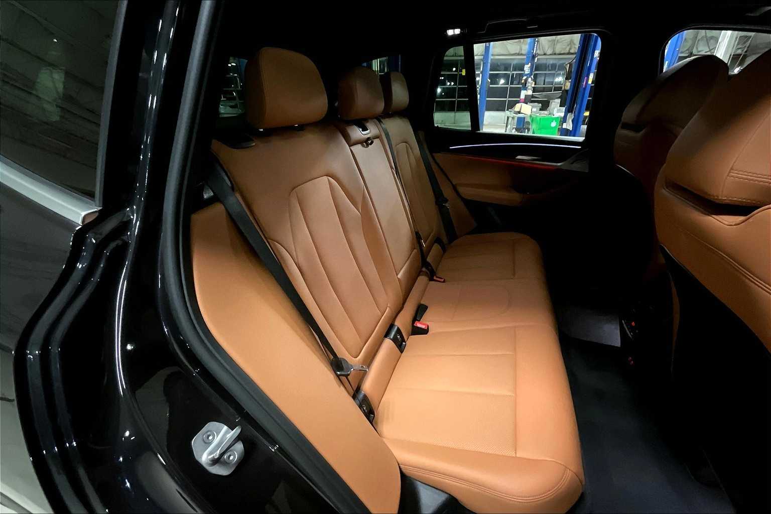 Vehicle image 12 of 35