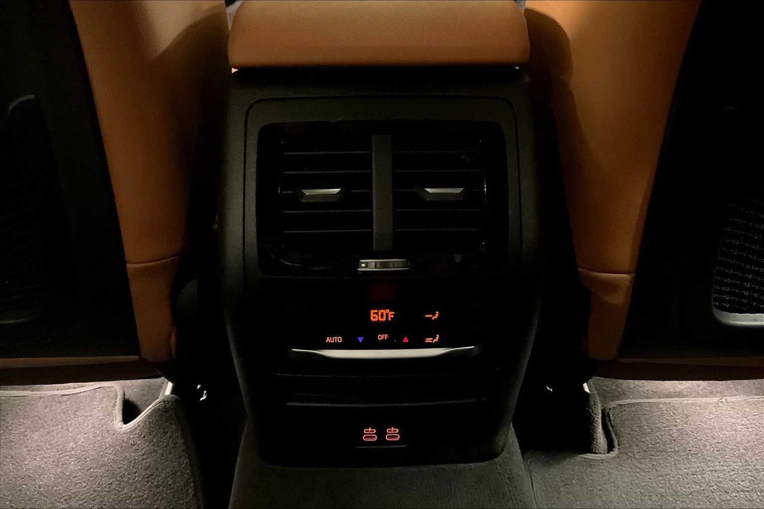 Vehicle image 29 of 35