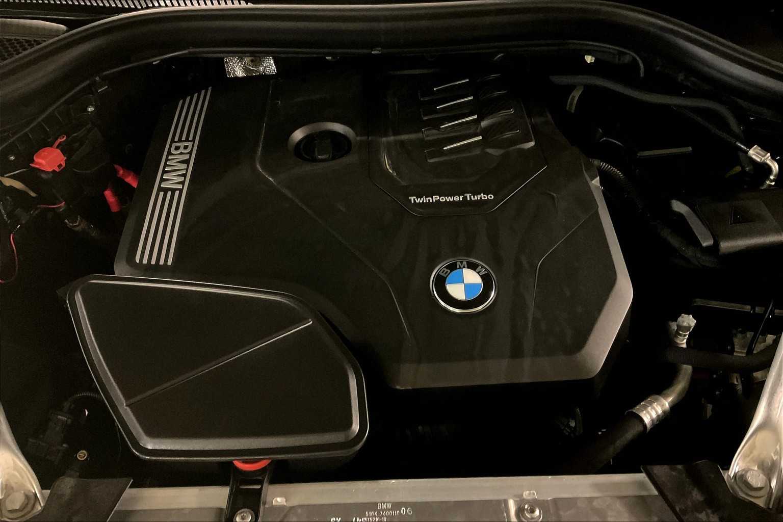 Vehicle image 8 of 35