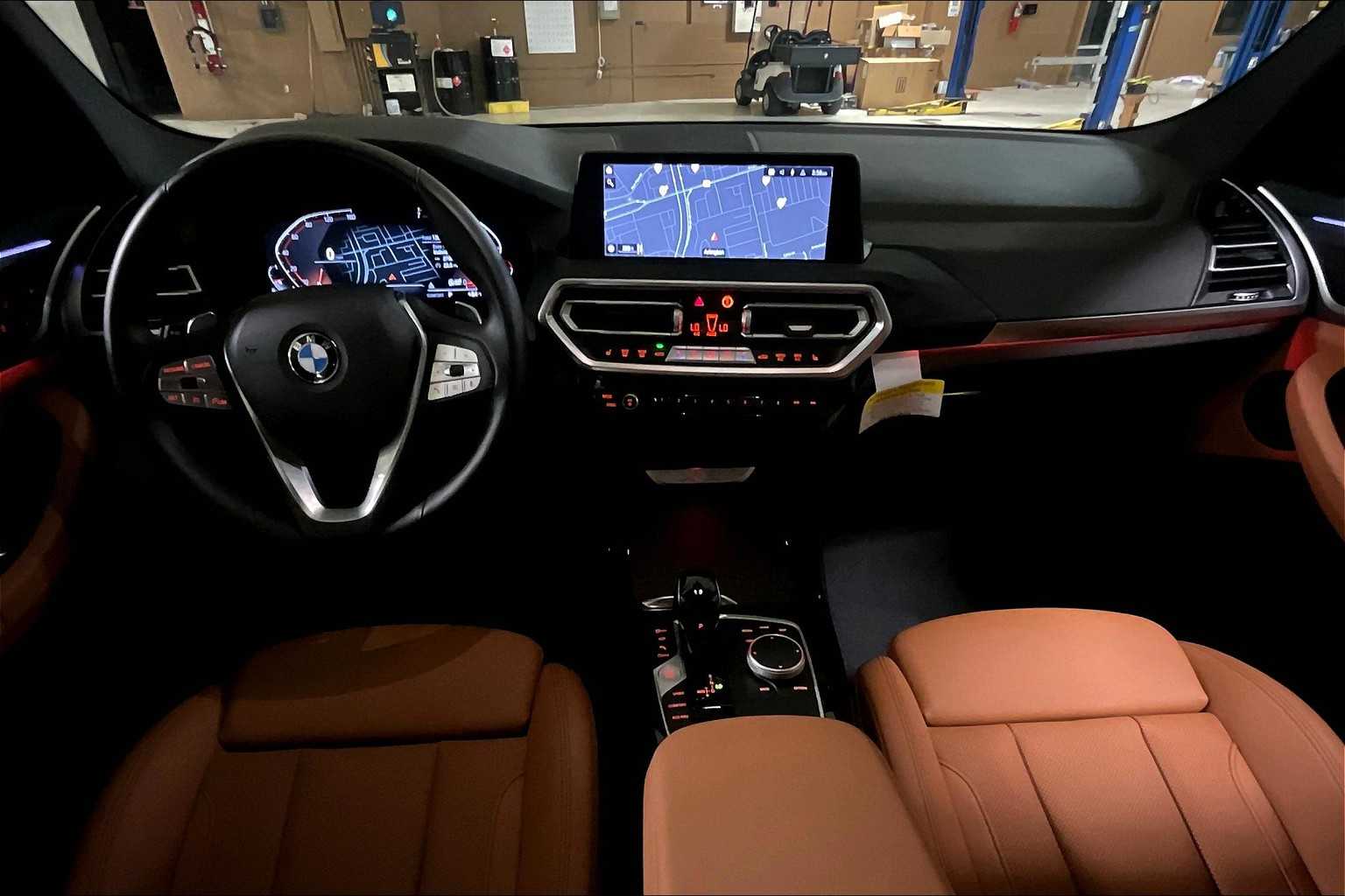 Vehicle image 17 of 35