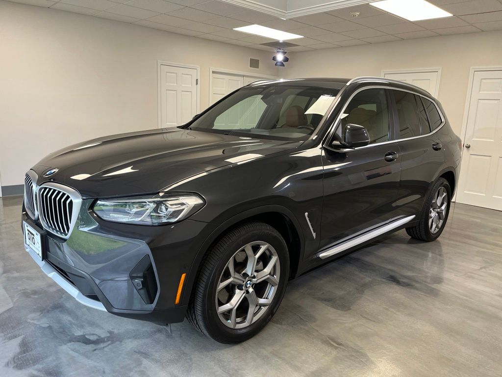 2024 BMW X3 xDrive30i Image 1 of 27