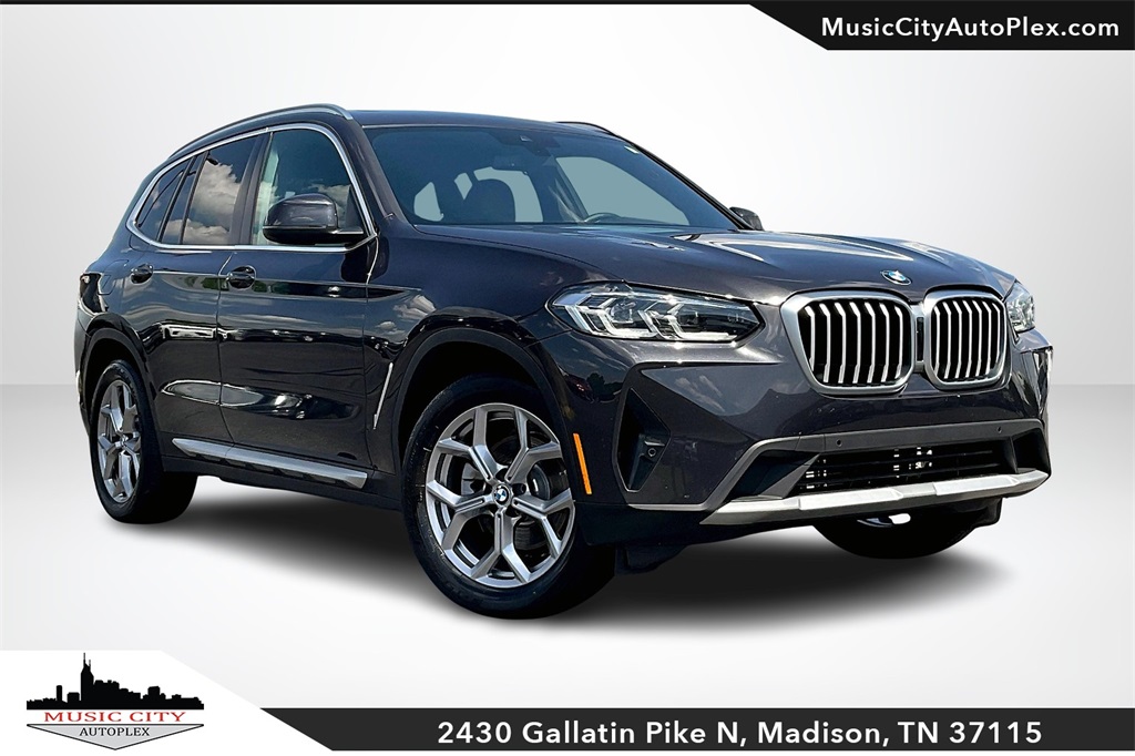 Vehicle image 4 of 33