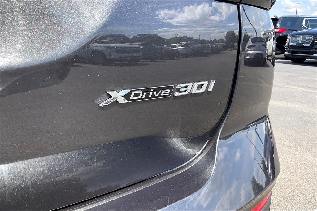 Vehicle image 33 of 33