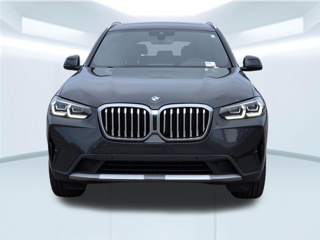 2024 BMW X3 xDrive30i Image 3 of 29