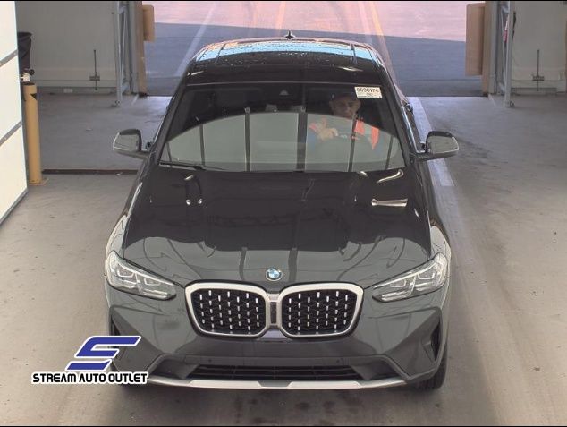Vehicle image 7 of 22