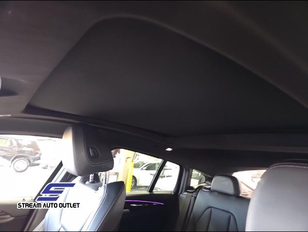 Vehicle image 19 of 21