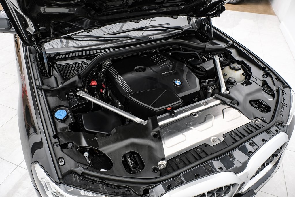 Vehicle image 45 of 52