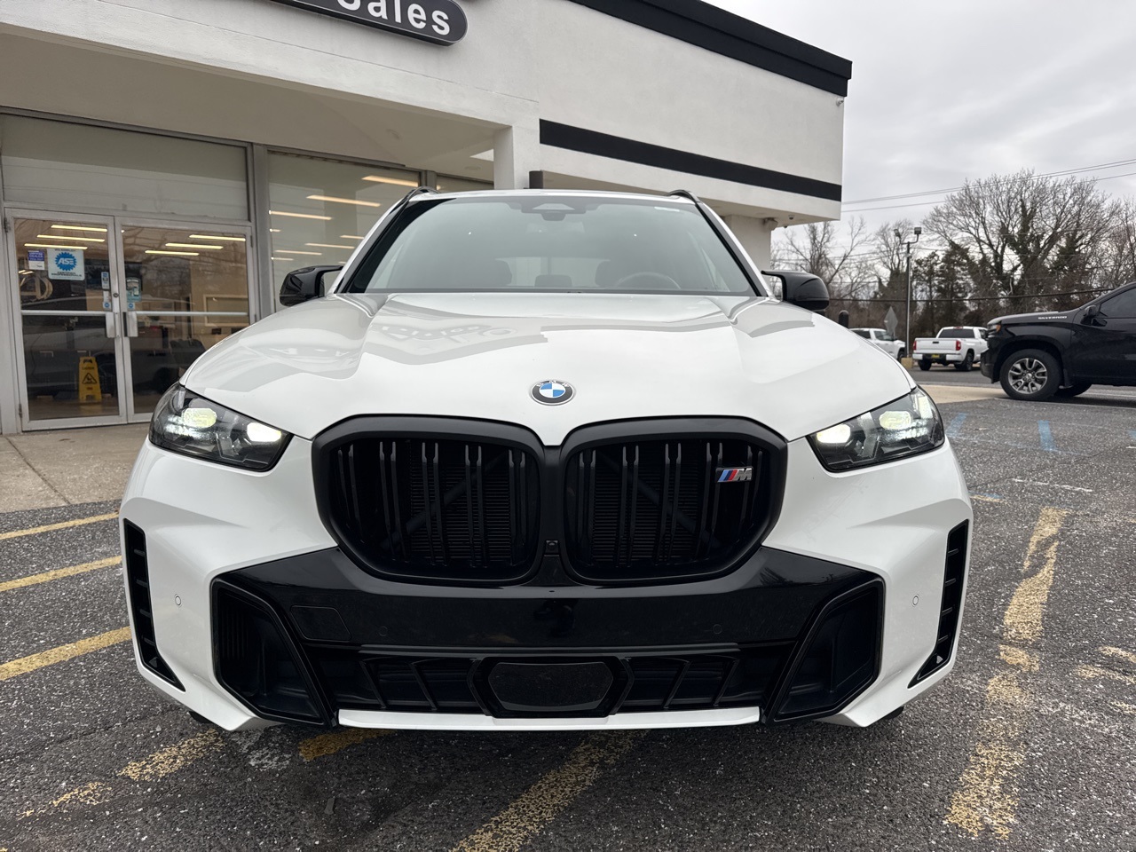 Vehicle image 2 of 22