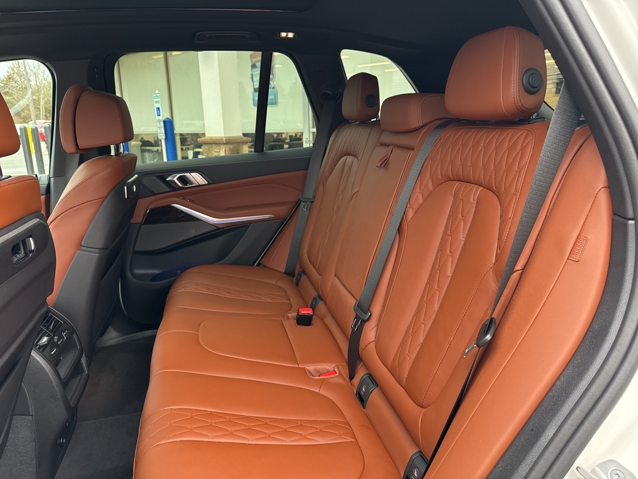 Vehicle image 11 of 22