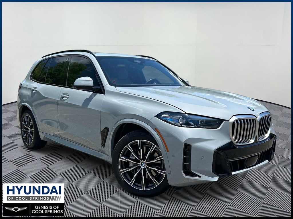 2024 BMW X5 sDrive40i Image 1 of 40