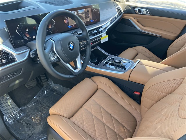 Vehicle image 20 of 26