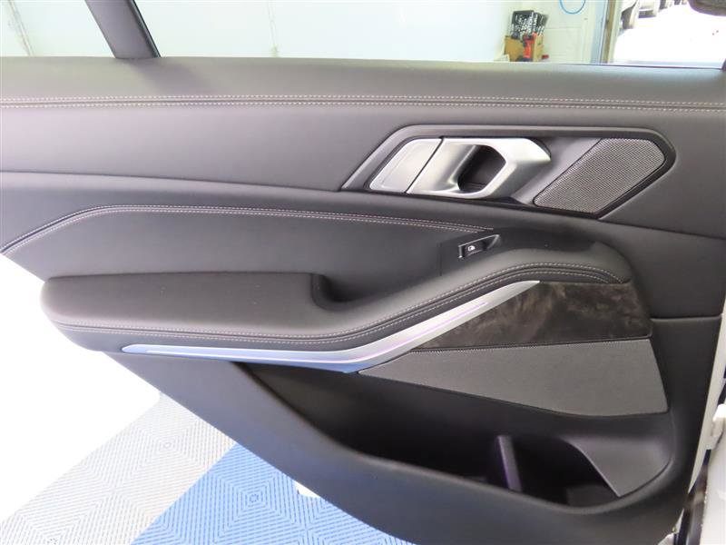 2024 BMW X5 sDrive40i Image 25 of 40