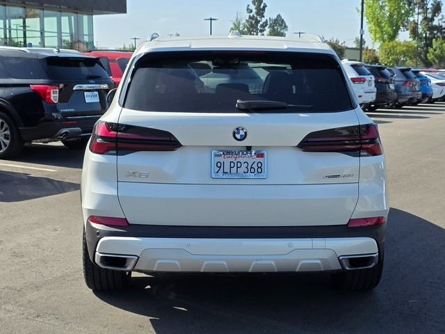 Vehicle image 6 of 40
