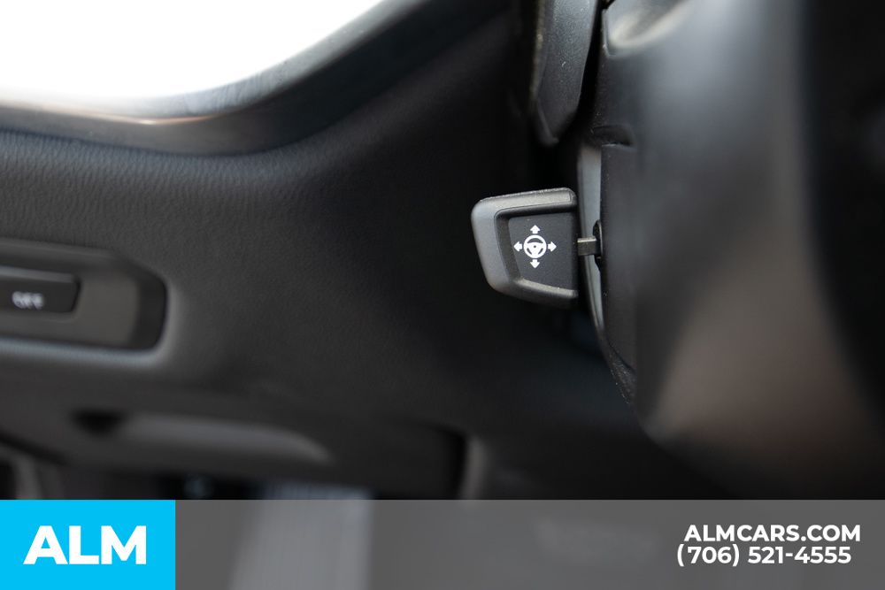 Vehicle image 42 of 64