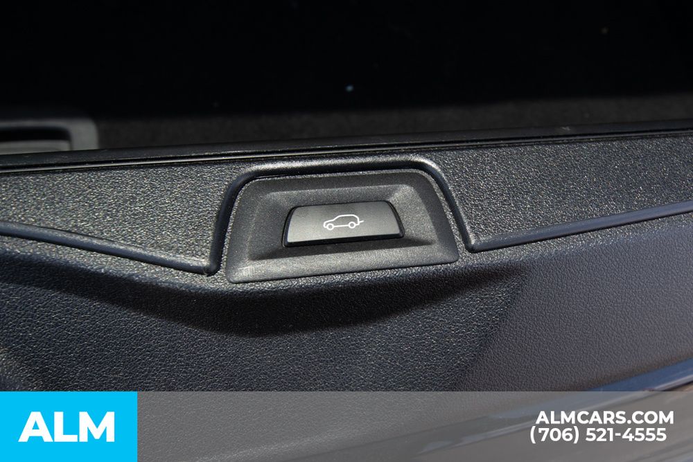 Vehicle image 24 of 64