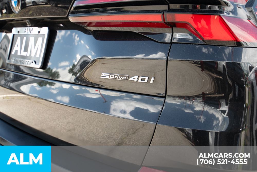 Vehicle image 52 of 64