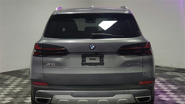 2024 BMW X5 sDrive40i Image 15 of 52