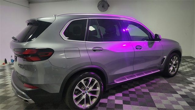2024 BMW X5 sDrive40i Image 13 of 52