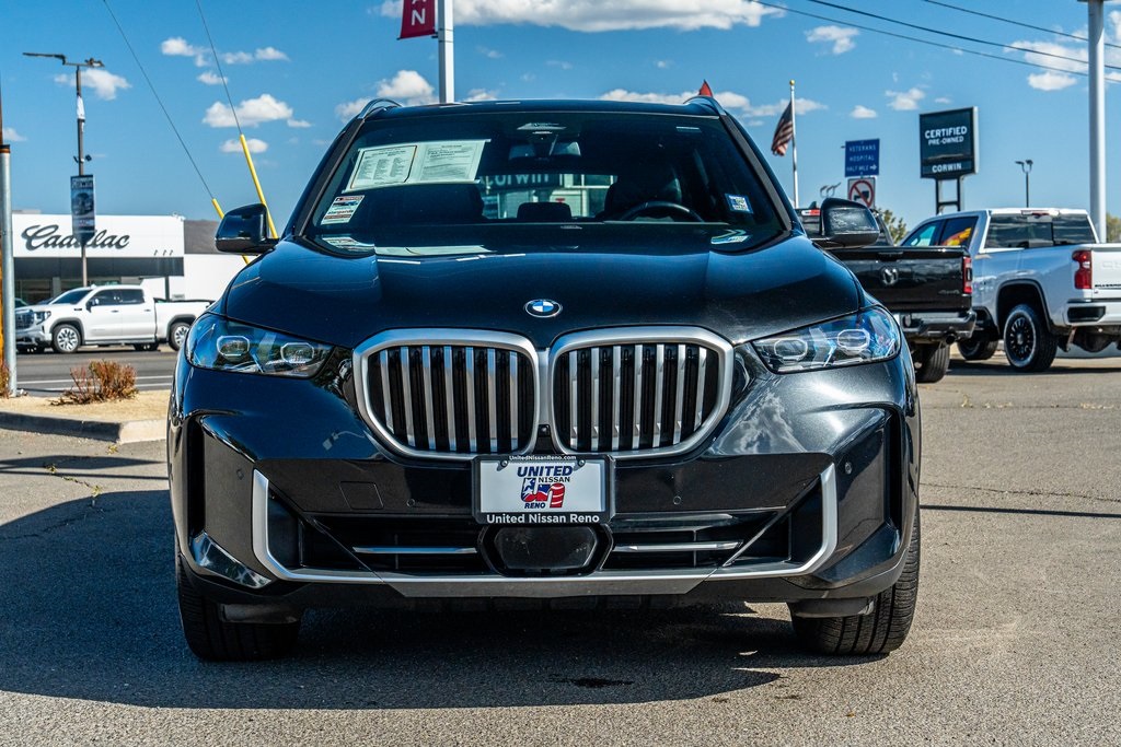 Vehicle image 2 of 10