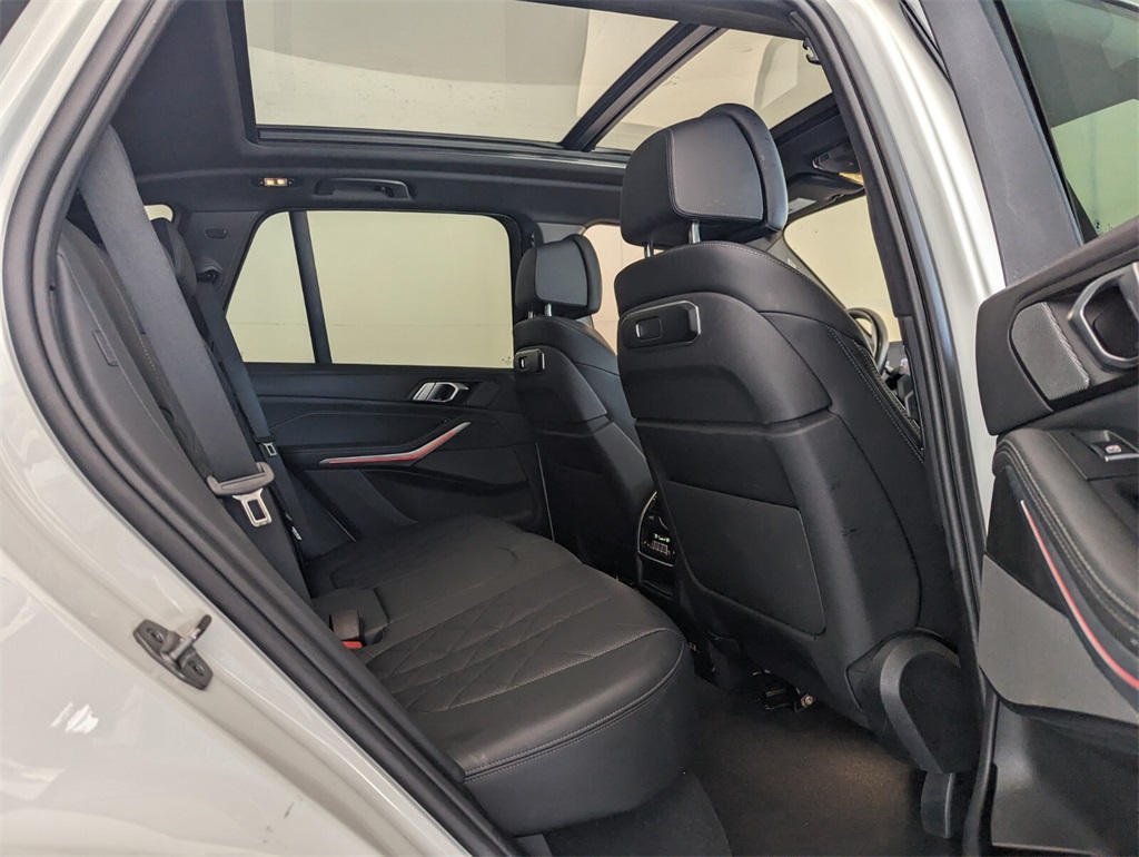 2024 BMW X5 xDrive40i Image 10 of 33