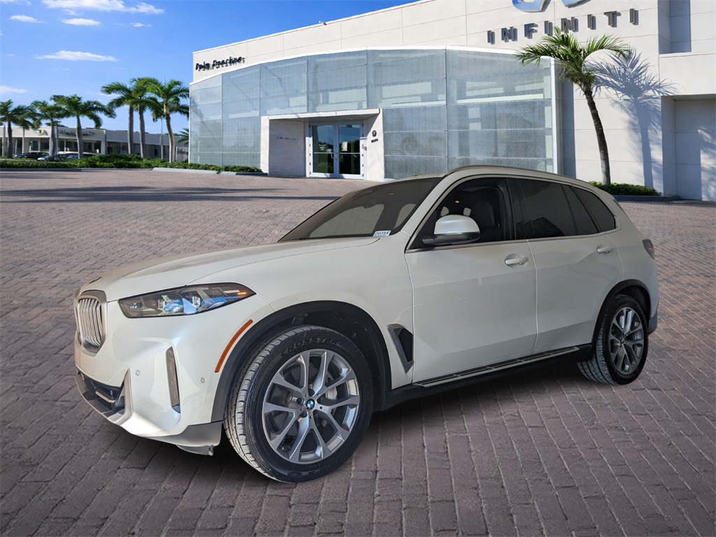 2024 BMW X5 xDrive40i Image 1 of 33