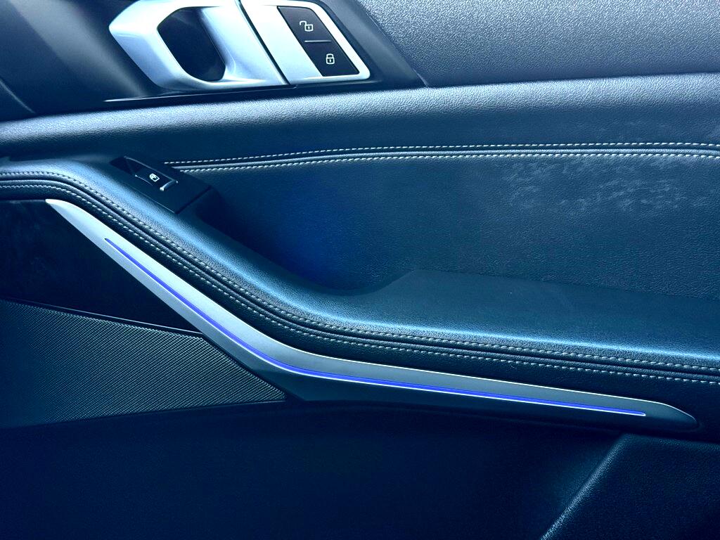 Vehicle image 49 of 56