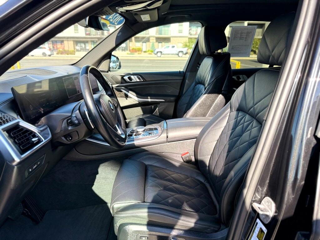 Vehicle image 17 of 56