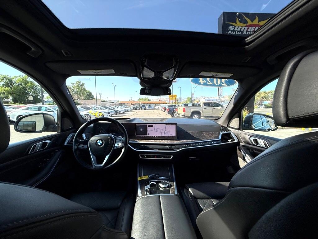 Vehicle image 24 of 56