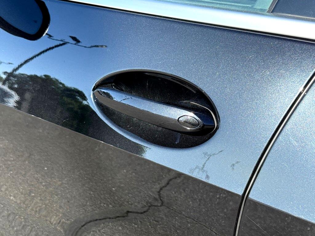Vehicle image 43 of 56