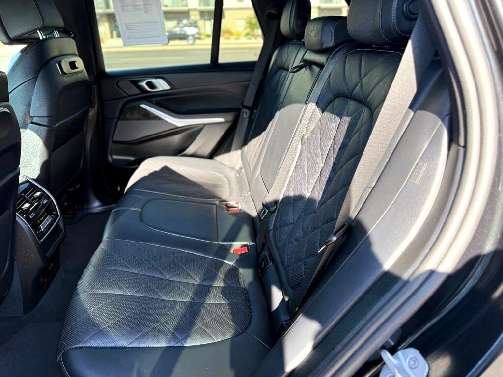 Vehicle image 15 of 56