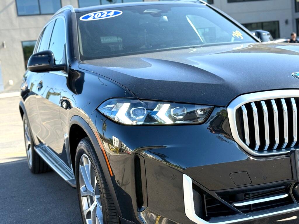 Vehicle image 4 of 56