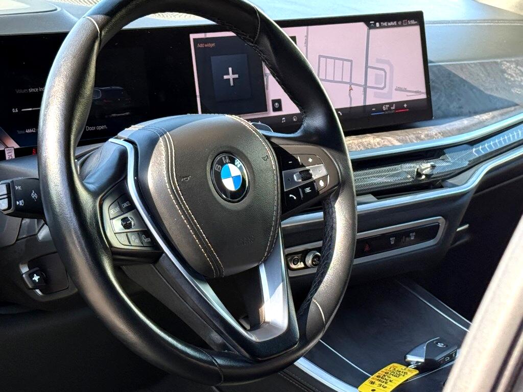 Vehicle image 25 of 56