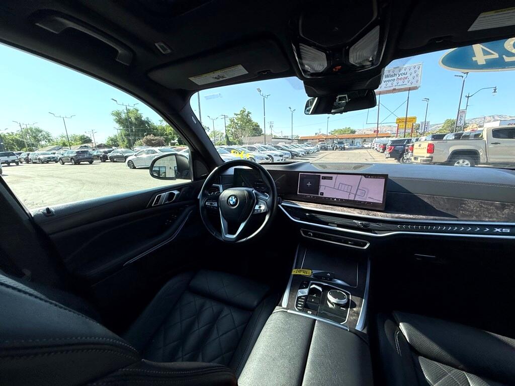 Vehicle image 23 of 56