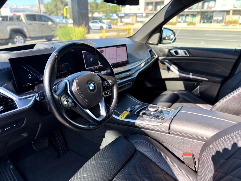 Vehicle image 21 of 56