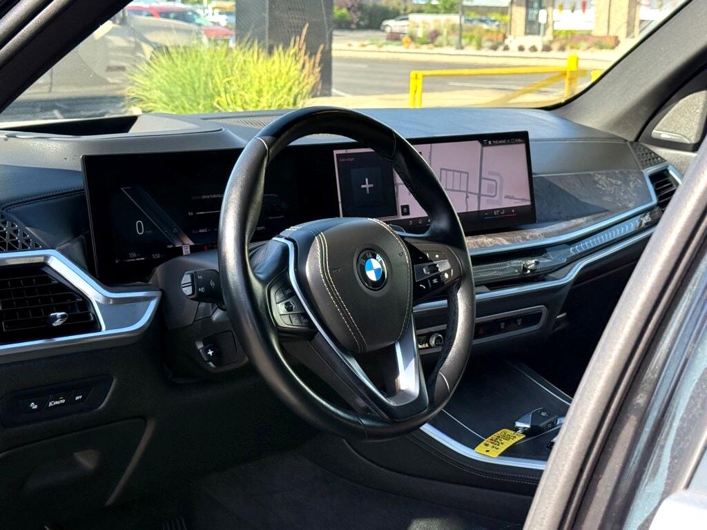 Vehicle image 22 of 56