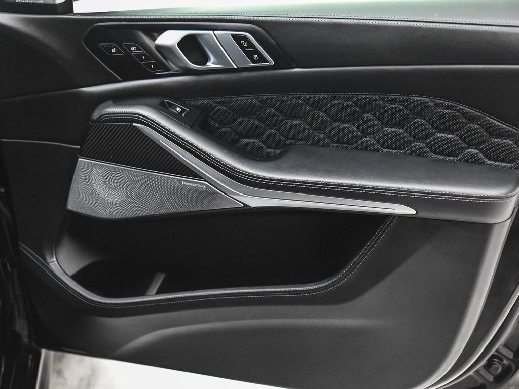 Vehicle image 12 of 47