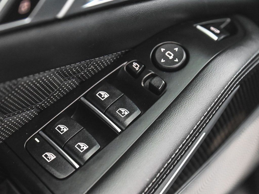 Vehicle image 11 of 47