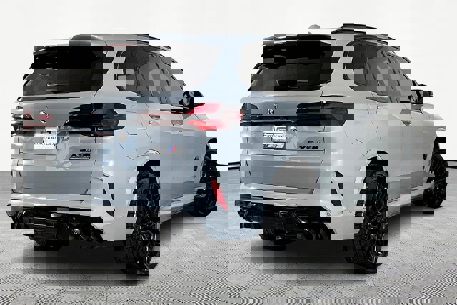 Vehicle image 4 of 34