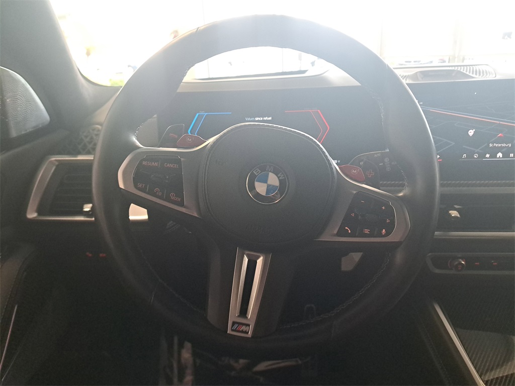 Vehicle image 14 of 34