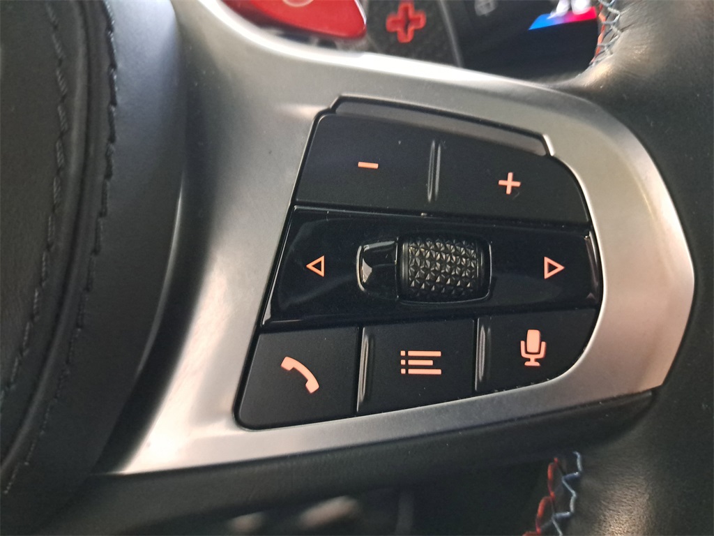 Vehicle image 28 of 34