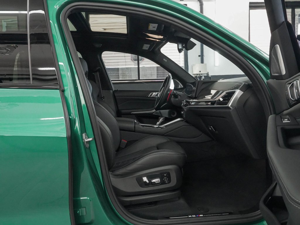Vehicle image 15 of 39